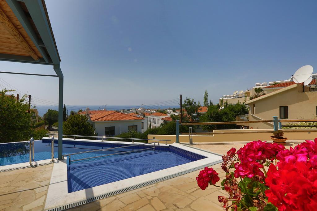 Julipapas Gardens Apartment Paphos Exterior photo