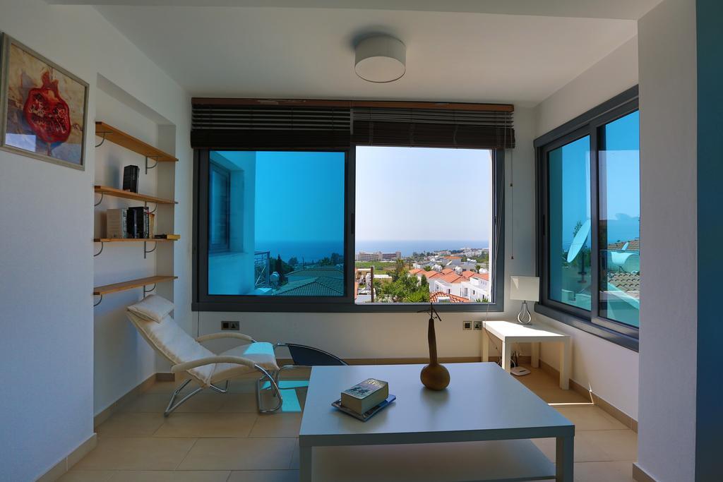 Julipapas Gardens Apartment Paphos Exterior photo