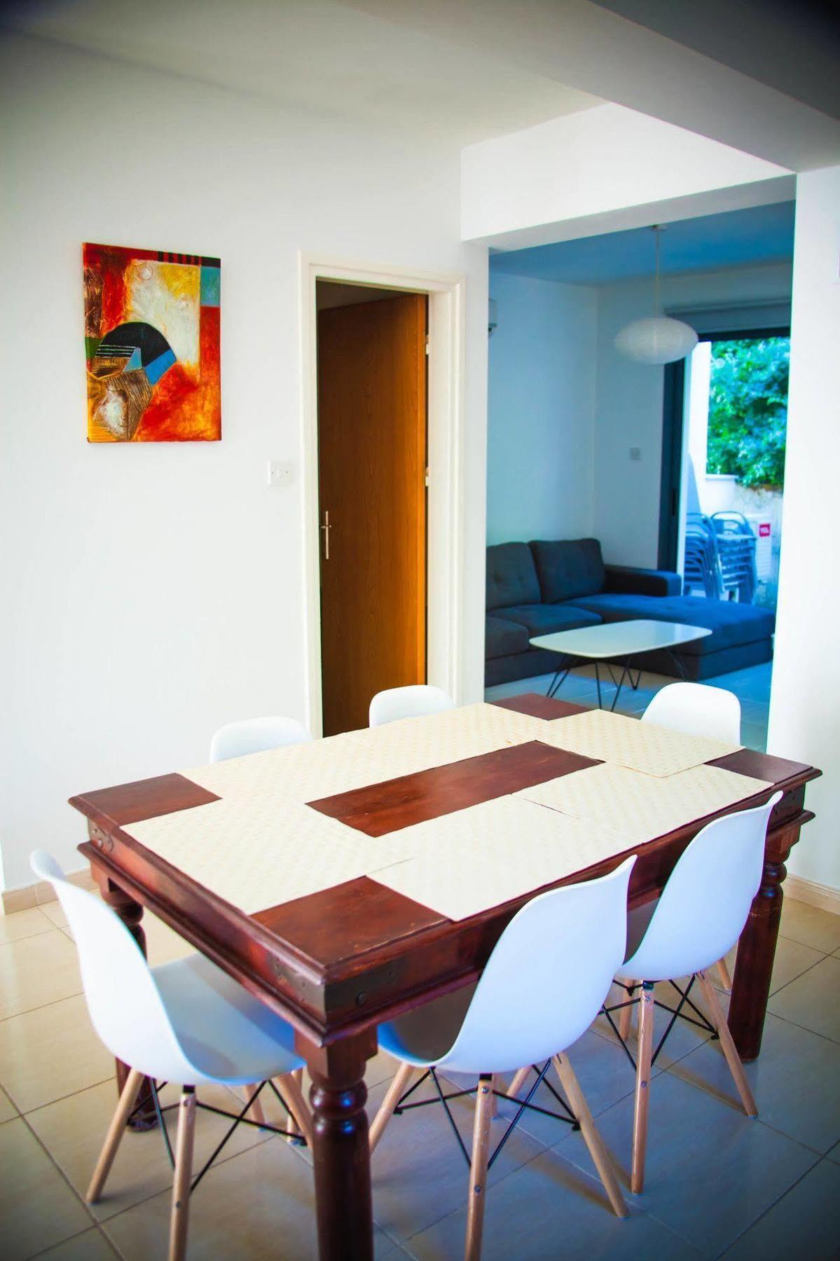 Julipapas Gardens Apartment Paphos Exterior photo