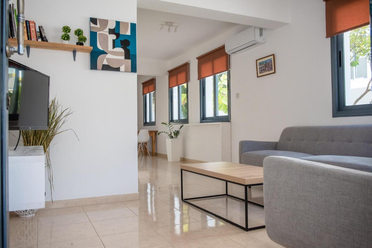 Julipapas Gardens Apartment Paphos Exterior photo